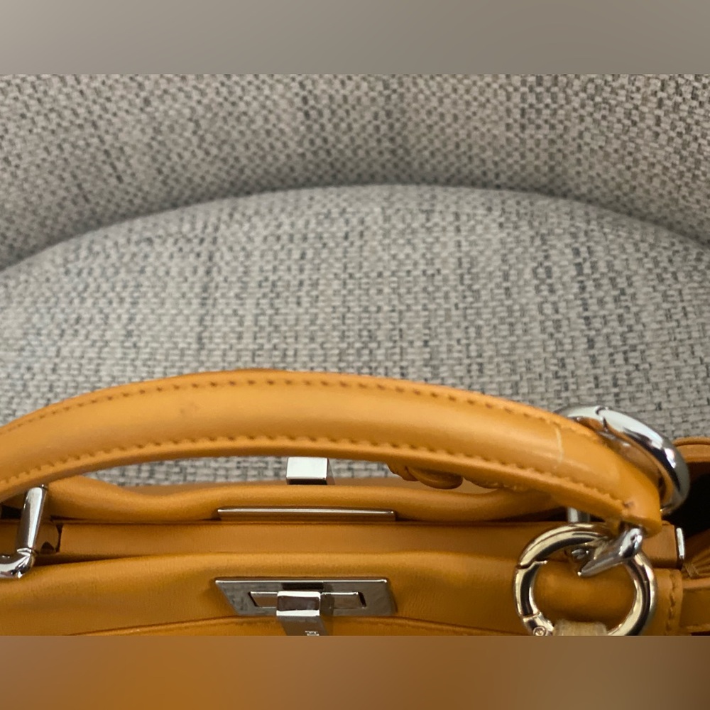 Fendi peekaboo bag Nappa soft Leather. Comes with Certified authentication. - Picture 12 of 16